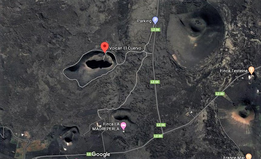 Sendero del volcán del Cuervo