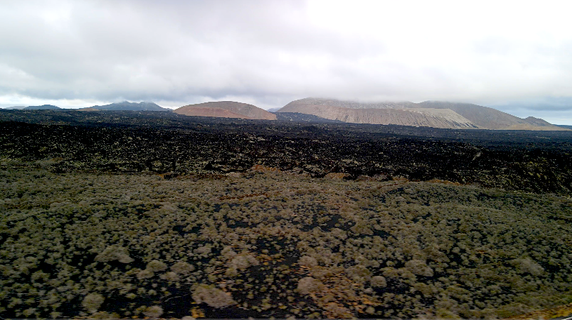 Caldera Blanca y su mar de lava