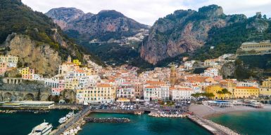 Amalfi desde dron de frente por Despacito por el Mundo