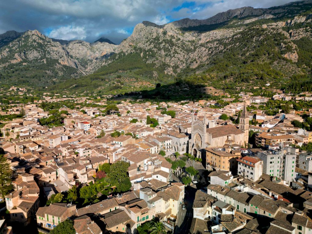 Sóller desde el aire por Despacito por el Mundo